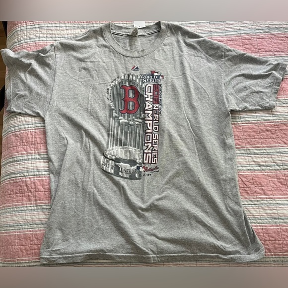 Grey Majestic T-Shirt - Picture 1 of 1